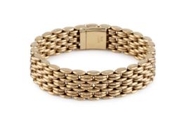 A 9ct gold fancy-link bracelet, of reeded brick-link design, length 19cm Gross weight only