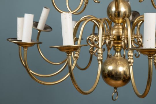 A brass eighteen-branch chandelier - Image 3 of 3