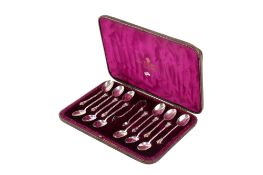 A Victorian Mappin & Webb boxed silver teaspoon set.