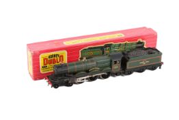 A Hornby Dublo 00 gauge 2-rail locomotive and tender. 2221, 4-6-0, 'Cardiff Castle' No.
