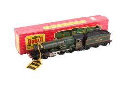 A Hornby Dublo 00 gauge 2-rail locomotive and tender. 2221, 4-6-0, 'Cardiff Castle' No.