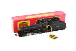 A Hornby Dublo 00 gauge 2-rail locomotive and tender. 2224, 2-8-0, 8F class, No.