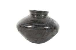 'Mexican' black glaze pot.