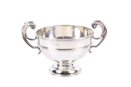 An early 20th century twin-handled bowl.