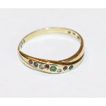 14 k Gelbgold Ring mit kleinen Diamanten, Rubinen und Safiren, 1,7 gr., Gr. 54