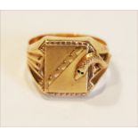 14 k Gelbgold Herrenring mit plastischem Schlangendekor, 6,07 gr., Gr. 67