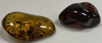 Two large amber sections with multiple i