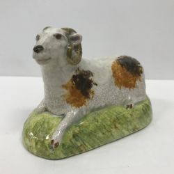 Vintage & Antique Furniture with Home Interiors