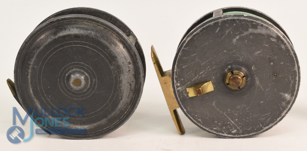 R Turnbull Maker, Edinburgh 4 1/8" vintage alloy salmon fly reel, white handle, central drum - Image 2 of 2