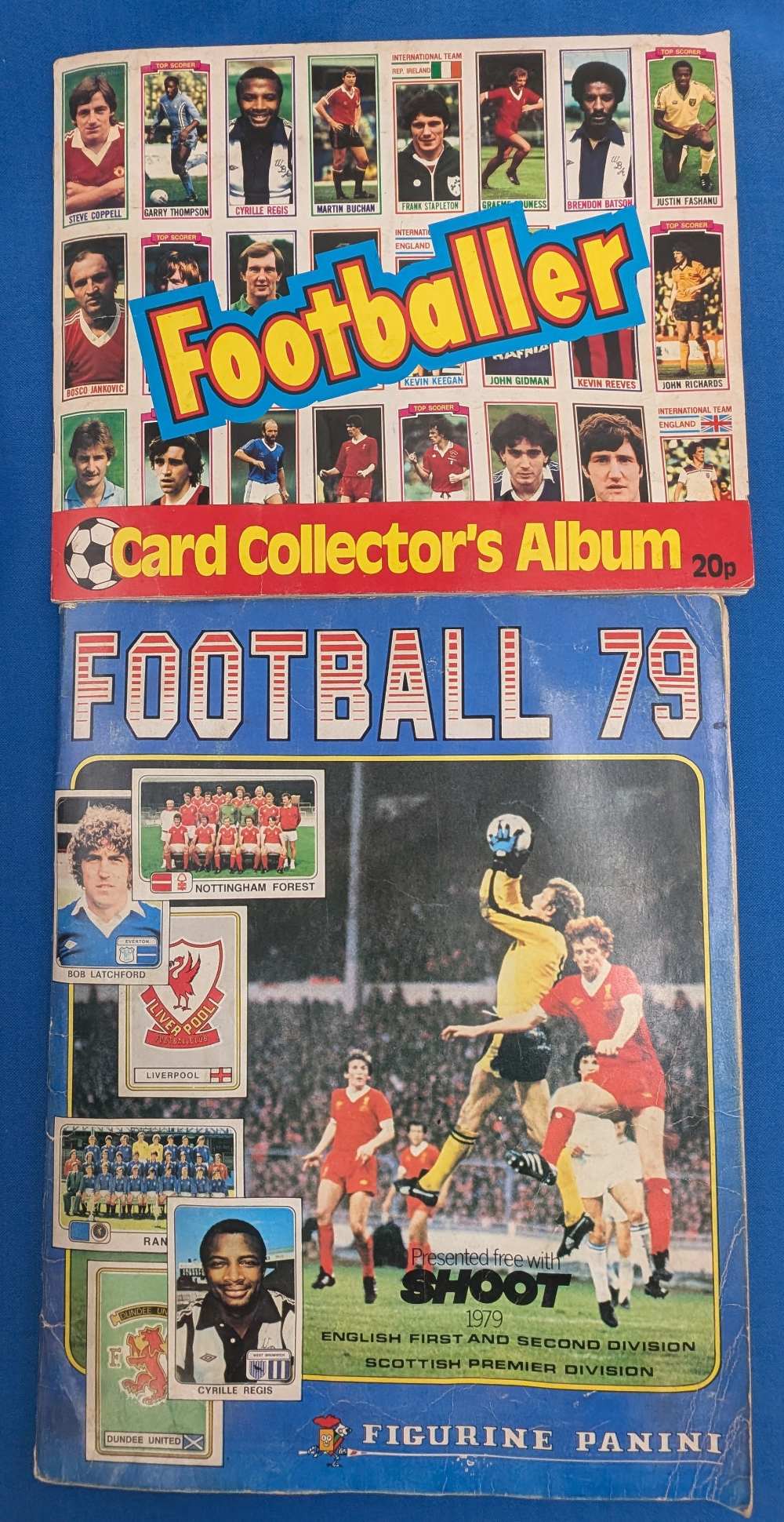 2 STICKERS US VALENCIENNES ANZIN USVA PANINI FOOTBALL 77 1976-1977