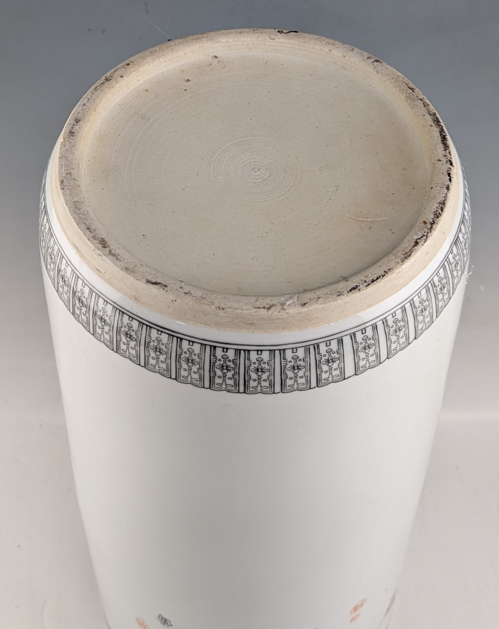 Chinese Famille Rose Ceramic Umbrella or Walking Stick Stand, 46cm tall - in good condition - Image 3 of 3