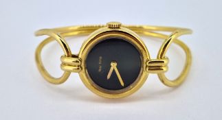 Roy King, a Lady's 9ct gold bracelet watch, approx 21.8g.