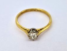 A diamond single stone solitaire ring, set in 18ct yellow gold and platinum, size O, approx 2.1g.