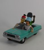 Cheech & Chong LW-RDR Gemmy Industries Bobble Head car. (L: 28cm)