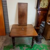 Victorian Mahogany Wind out extending dining table with leaf and crank - H73cm W101cm