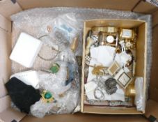 Good job lot of costume & other jewellery, includes assorted brooches, chains, watches, miniature