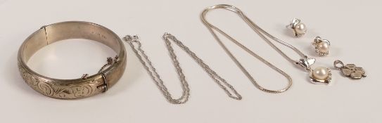 Silver jewellery including bangle, pendant & chain, Pearl pendant and earring set, 43.6g