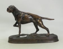 Beswick model of a pointer (bronze finish) on a ceramic plinth. (H: 22cm)