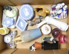 Three Bell's Whiskey full, sealed and boxed Christmas decanter's from 1992, 1995 and 1998, 40% Vol