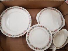 Paragon dinnerware in the Belinda pattern, 16 pieces (1 tray).