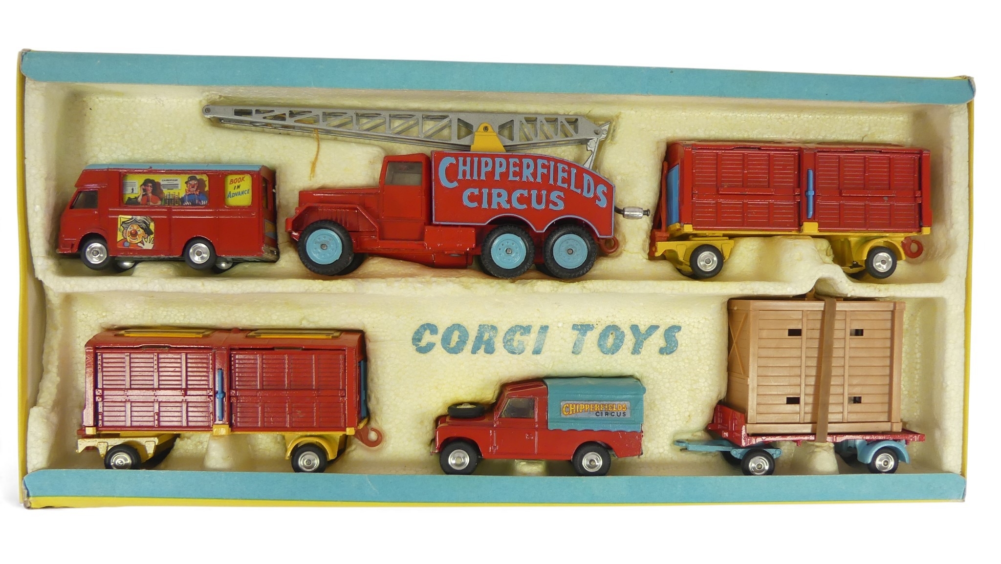 Chipperfields Circus Models A Corgi Major Chipperfield Circus boxed set No.23 including animals ...