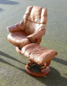 Ekornes Stressless swivel chair and footstool, in good condition, brown (2).