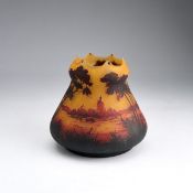 Daum Frères, Nancy, Vase 'Paysage lacustre', um 1910