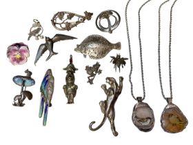 Group of silver and white metal animal, fish, insect and bird brooches, an enamelled pansy brooch, t