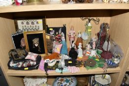 A LARGE QUANTITY OF VINTAGE BEADWORK to include a large group of small beaded pouches, ten female