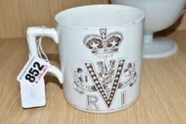 A NINETEENTH CENTURY ROYAL COMMEMORATIVE MUG, commemorating Queen Victoria's Diamond Jubilee 1837-