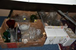 THREE BOXES AND LOOSE GLASSWARE, to include a clear glass rolling pin, two boxed sets of four John