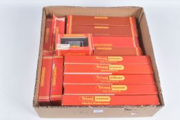 A QUANTITY OF ASSORTED BOXED TRI-ANG HORNBY AND HORNBY RAILWAYS OO GAUGE FREIGHT ROLLING STOCK, to
