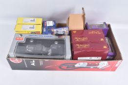 A MIXED COLLECTION OF BOXED DIECAST MODEL VEHICLES, to include three Lledo Golden Jubilee Ford Model