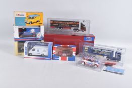A MIXED COLLECTION OF BOXED AND UNBOXED DIECAST CORGI MODEL VEHICLES, to include a Bedford CA Van,