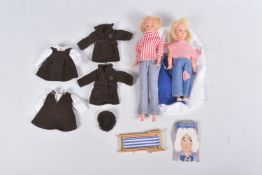 AN UNBOXED PEDIGREE PATCH DOLL, blonde soft vinyl head doll marked 'Made in England' to back of neck