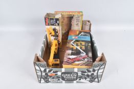 A BOXED DINKY TOYS COLES HYDRA TRUCK, No.150T, appears complete and in working order, possibly