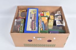 A COLLECTION OF BOXED 1:43 SCALE DIECAST VEHICLES, to include four Matchbox Dinky models, a