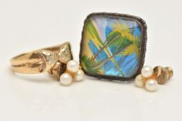 THREE ITEMS OF JEWELLERY, to include a 9ct gold diamond set bow detailed ring, hallmarked 9ct