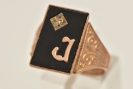 A GENTS 9CT GOLD ONYX SIGNET RING, rectangular form onyx inlay displaying an initial 'J', and an