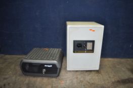 A NUTOOL SF20 ELECTRONIC PERSONAL SAFE with two keys, width 36cm, depth 33cm, height 52cm and a