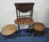A 20TH CENTURY OAK BARLEY TWIST OCCASIONAL TABLE, width 74cm x depth 55cm x height 77cm, two