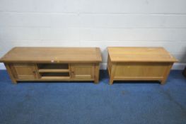 A MODERN LIGHT OAK TV STAND, with two cupboard doors, width 151cm x depth 45cm x height 51cm,