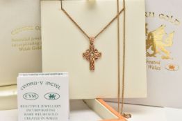 A BOXED 9CT GOLD 'CYMRU GOLD' CROSS PENDANT WITH CHAIN, rose and yellow gold detailed cross set with
