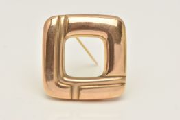A 9CT GOLD BROOCH, of an open work square form, fitted with a brooch pin and safety clasp,