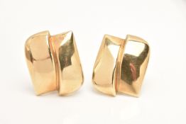 A PAIR OF 9CT GOLD HOLLOW ABSTRACT EARRINGS, fitted with posts, hallmarked 9ct London import, with