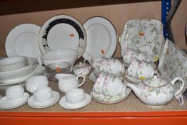 A GROUP OF WEDGWOOD DINNERWARE AND TEAWARE, comprising 'Millennium' round tray, 'Sweet Plum' design,