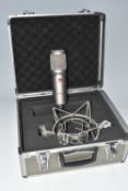 A CASED SE ELECTRONICS CARDIOID CONDENSER MICROPHONE, model SE2200 A, in a hard case (1 case) (