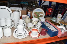 ONE BOX AND LOOSE MISELLANEOUS CERAMICS, to include Wedgwood Susie Cooper design 'Charisma' part