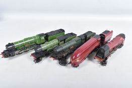 FOUR UNBOXED TRI-ANG HORNBY OO GAUGE LOCOMOTIVES & TENDERS, class A3 'Flying Scotsman' No.4472, L.