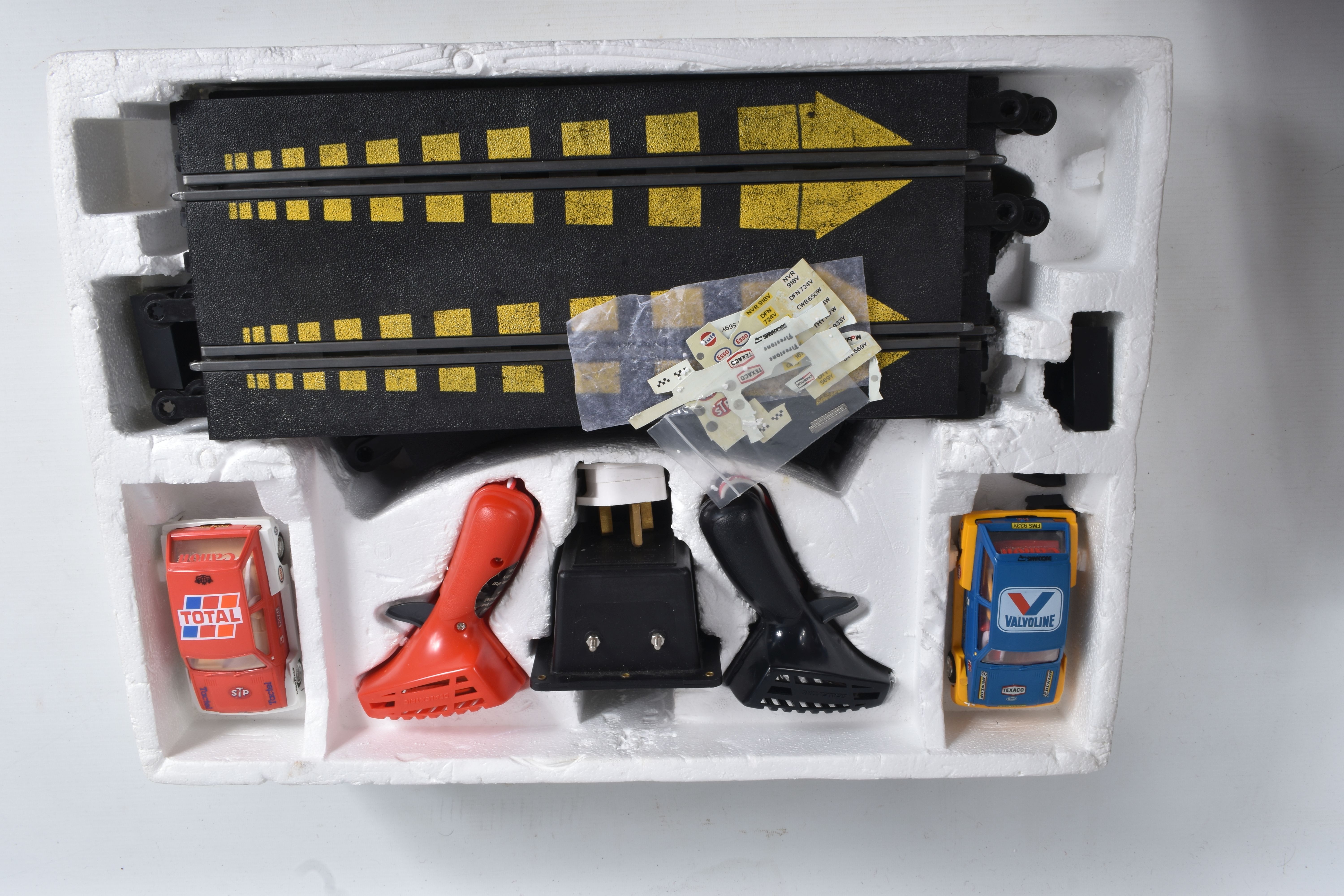 A BOXED SCALEXTRIC MIGHTY METRO RACING SET, No.C.880, with both cars ...